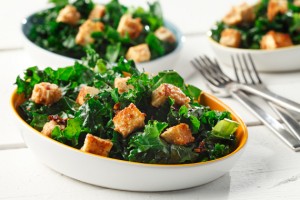 Tofu_nuggets_with_kale_1web